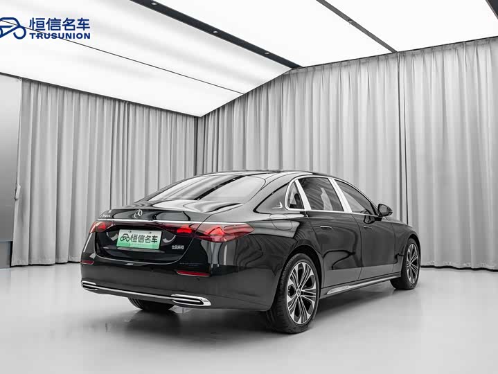 Mercedes-Benz E-Class Hybrid 2024 2024款 E 350 e L 插电式混合动力轿车