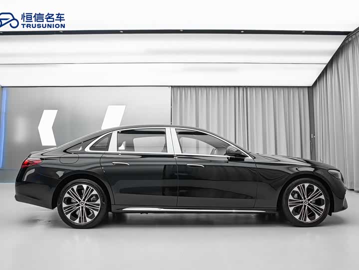 Mercedes-Benz E-Class Hybrid 2024 2024款 E 350 e L 插电式混合动力轿车