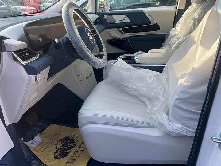 Buick GL8 Century 2025 2025款 2.0T 七座蕴世版