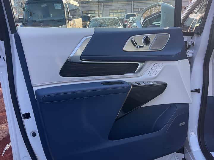 Buick GL8 Century 2025 2025款 2.0T 七座蕴世版