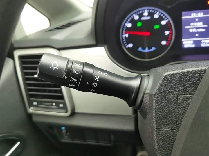 JAC Refine M4 2021 2021款 2.0L 手动舒适版