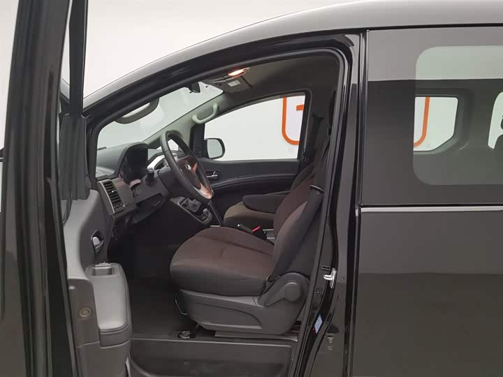 JAC Refine M4 2021 2021款 2.0L 手动舒适版