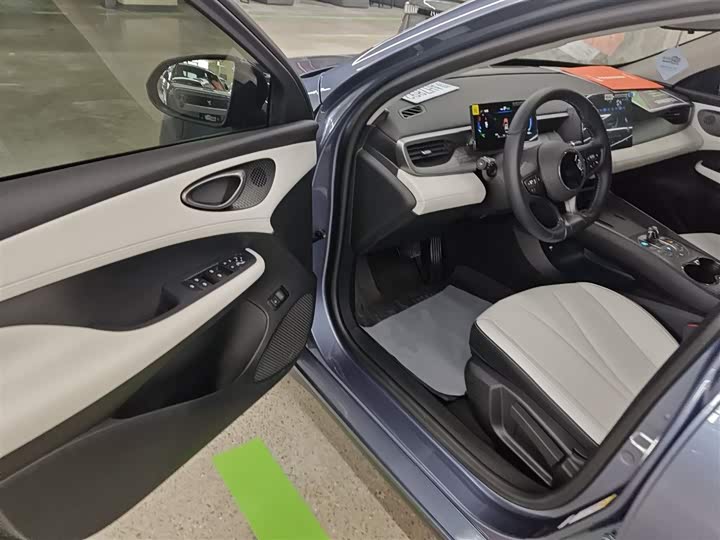 BYD Seal 05 DM-i Hybrid 2025 2025款 DM-i 智驾版 55KM豪华型