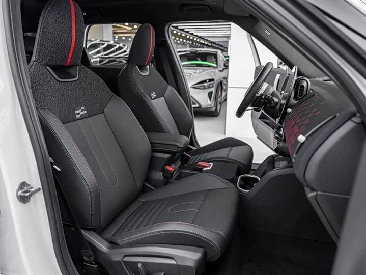 Mini Countryman JCW 2024 2024款 2.0T JOHN COOPER WORKS