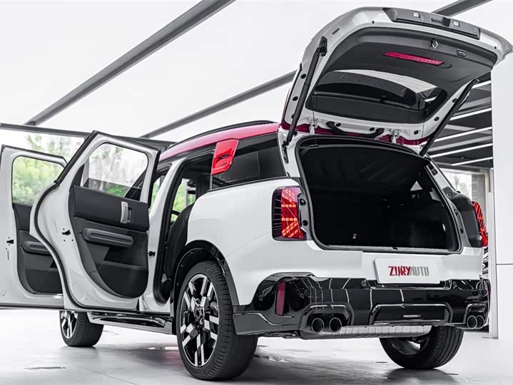 Mini Countryman JCW 2024 2024款 2.0T JOHN COOPER WORKS