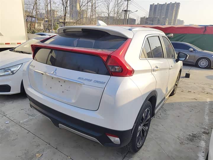 Mitsubishi Eclipse Cross 2021 2021款 1.5T CVT两驱信念版