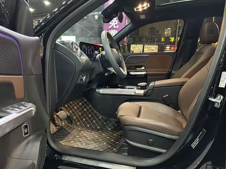 Mercedes-Benz GLB-Class 2024 2024款 改款 GLB 220 动感型