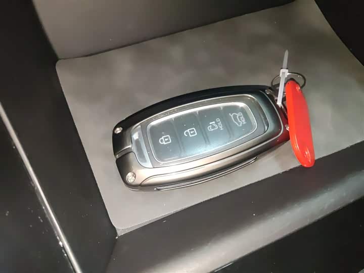 Hyundai Custo 2024 2024款 270TGDi LUX 尊贵版