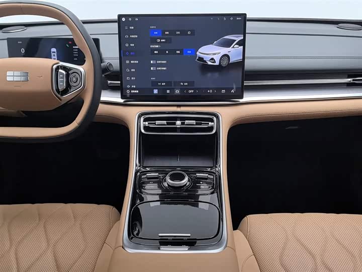 Geely Galaxy A7 2025 2025款 EM-i 150km 远航版