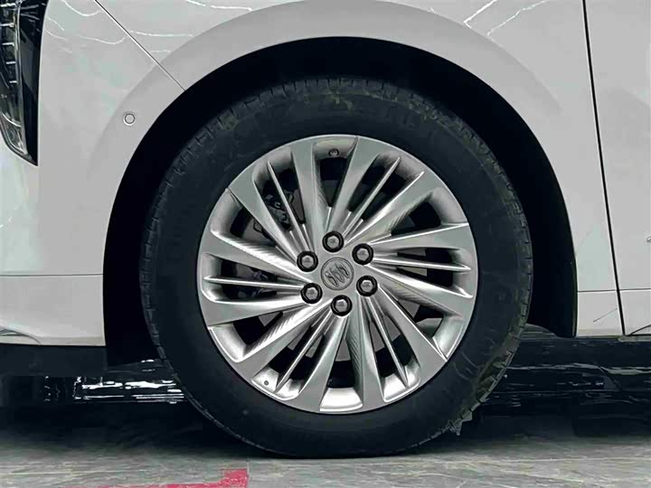 2025 Buick GL8 Century