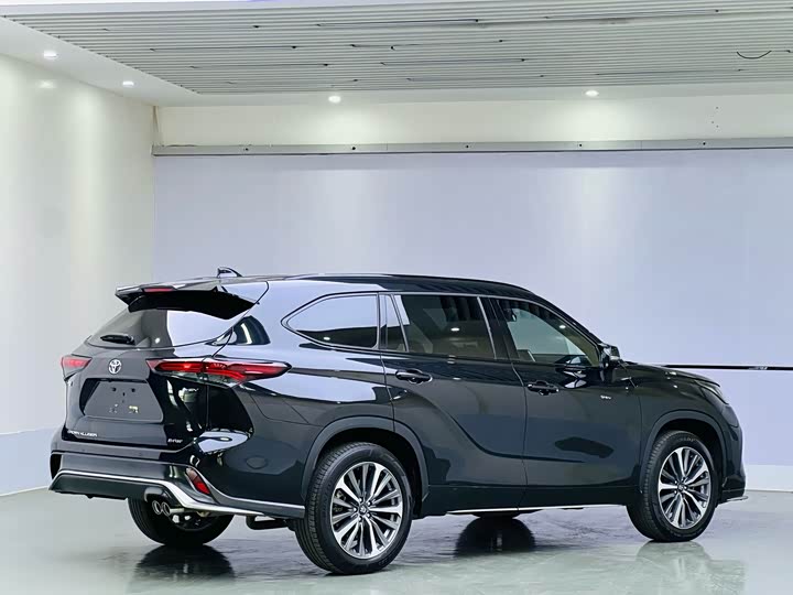 2024 Toyota Crown Kluger