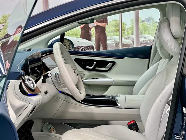 Mercedes-Benz EQE 2025 2025款 500 4MATIC 豪华版