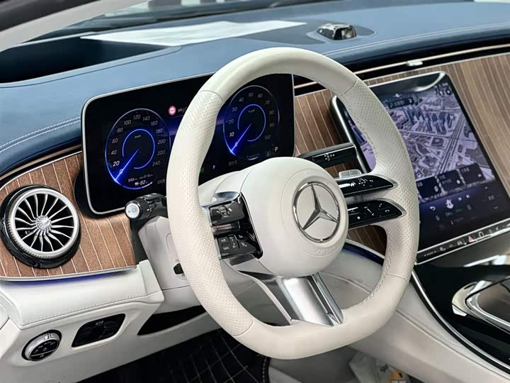 Mercedes-Benz EQE 2025 2025款 500 4MATIC 豪华版