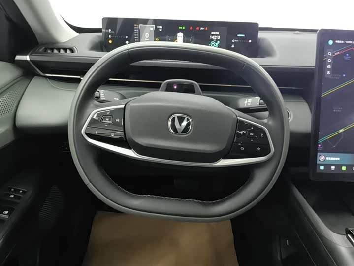 Changan Yida 2023 2023款 蓝鲸NE 1.5T GDI DCT旗舰型