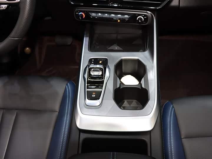 GAC Trumpchi GS3 2023 2023款 影速 270T 劲智版