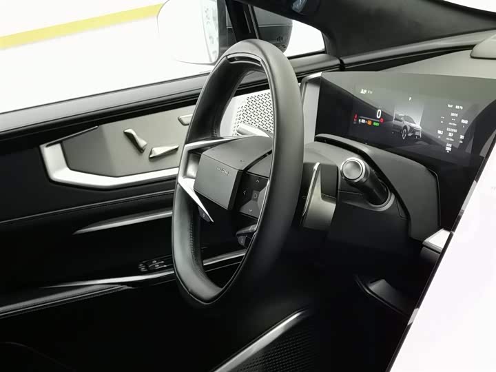 HiPhi Y 2023 2023款 765km 旗舰版