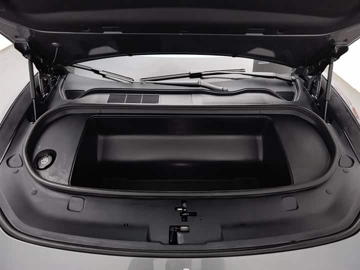 HiPhi Y 2023 2023款 765km 旗舰版