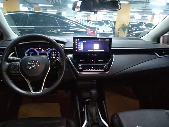 Toyota Levin 2023 2023款 智能电混双擎 1.8L 运动版