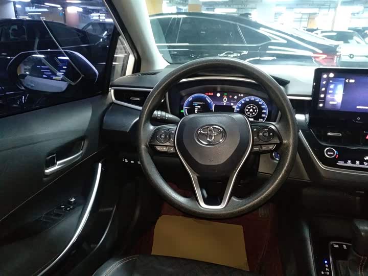 Toyota Levin 2023 2023款 智能电混双擎 1.8L 运动版