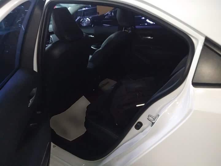 Toyota Levin 2023 2023款 智能电混双擎 1.8L 运动版