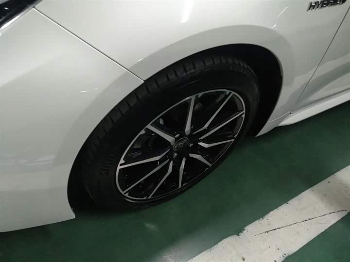 Toyota Levin 2023 2023款 智能电混双擎 1.8L 运动版