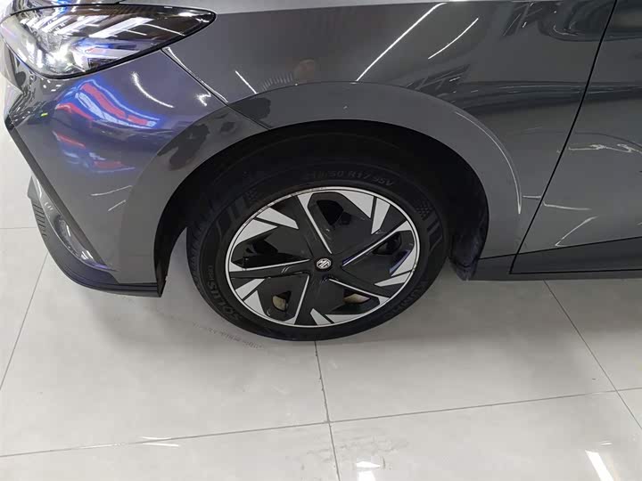 MG Motor 4 EV 2023 2023款 415km 出海冠军版