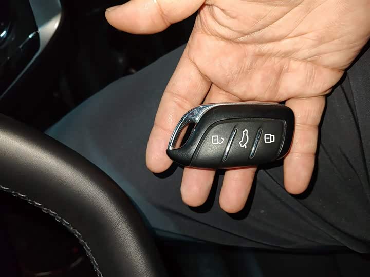 MG Motor 4 EV 2023 2023款 415km 出海冠军版