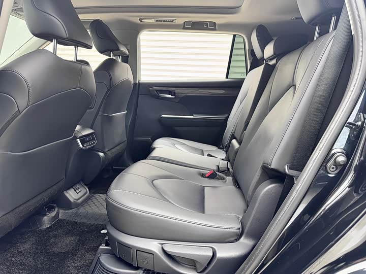 Toyota Highlander 2024 2024款 2.5L智能电混双擎两驱尊贵版 7座