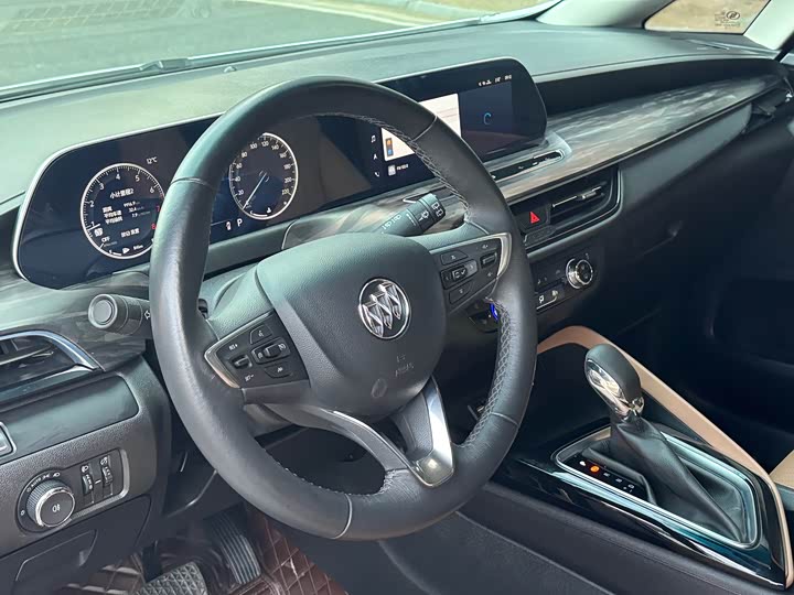 Buick GL6 2021 2021款 323T 轻混动互联豪华型