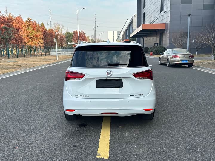 Buick GL6 2021 2021款 323T 轻混动互联豪华型