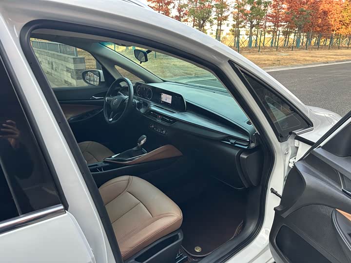 Buick GL6 2021 2021款 323T 轻混动互联豪华型