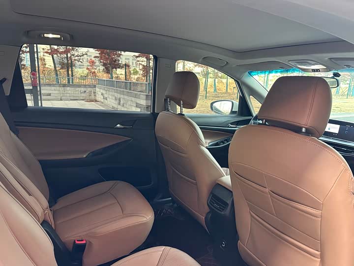 Buick GL6 2021 2021款 323T 轻混动互联豪华型