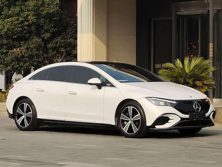 Mercedes-Benz EQE 2022 2022款 350 豪华版