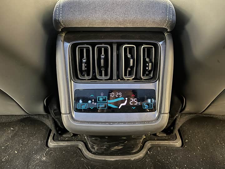 BYD Song L 2025 2025款 智驾版 602km 激光雷达四驱型