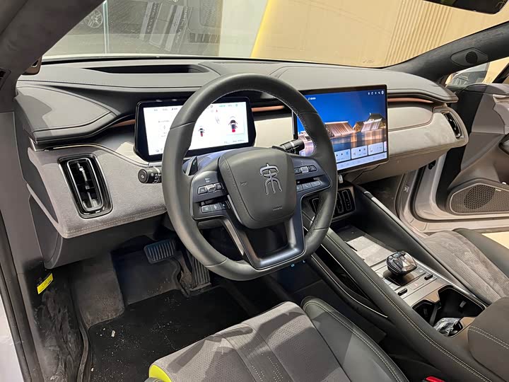 BYD Song L 2025 2025款 智驾版 602km 激光雷达四驱型