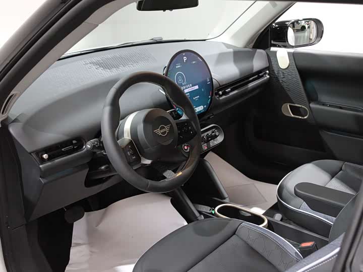 Mini Cooper 2024 2024款 456km COOPER E 经典派