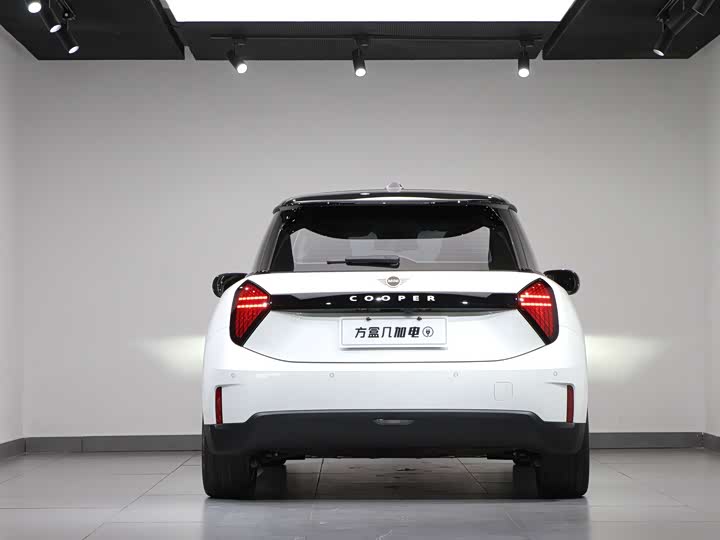 Mini Cooper 2024 2024款 456km COOPER E 经典派