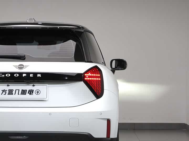 Mini Cooper 2024 2024款 456km COOPER E 经典派