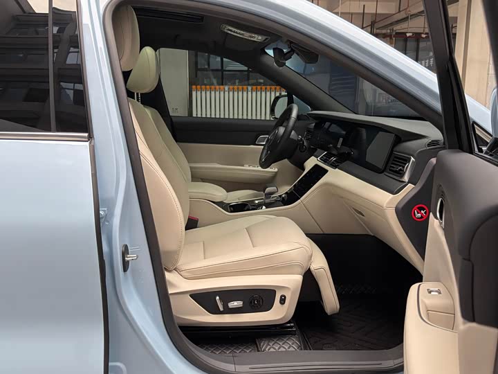 LiXiang One 2021 2021款 增程6座版