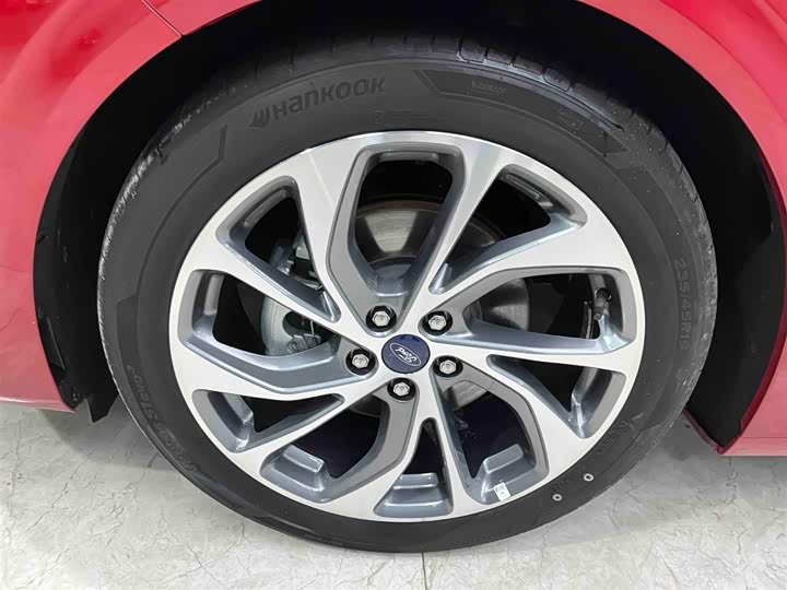 Ford Mondeo 2025 2025款 2.0T EcoBoost 至尊型