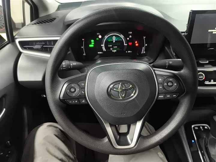 Toyota Levin 2024 2024款 智能电混双擎 1.8L 领先版