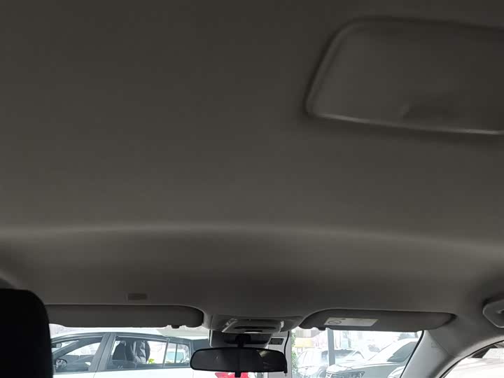 Toyota Levin 2024 2024款 智能电混双擎 1.8L 领先版