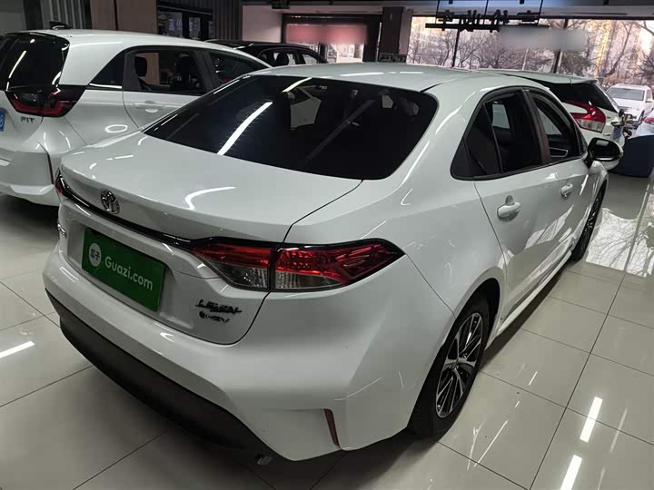 Toyota Levin 2024 2024款 智能电混双擎 1.8L 领先版