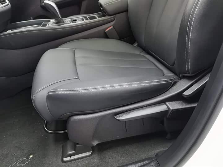 BYD Song Max 2021 2021款 升级版 1.5T 自动豪华型 6座