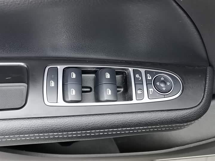 BYD Song Max 2021 2021款 升级版 1.5T 自动豪华型 6座