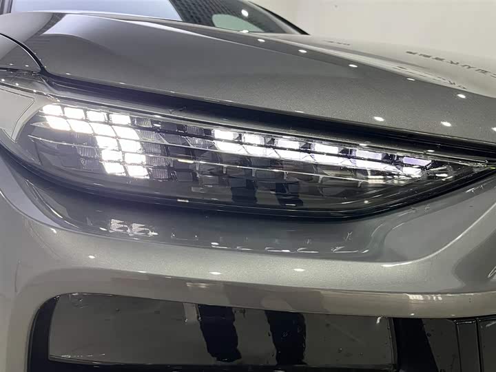 Audi Q6L e-tron 2026 2026款 首发领航版