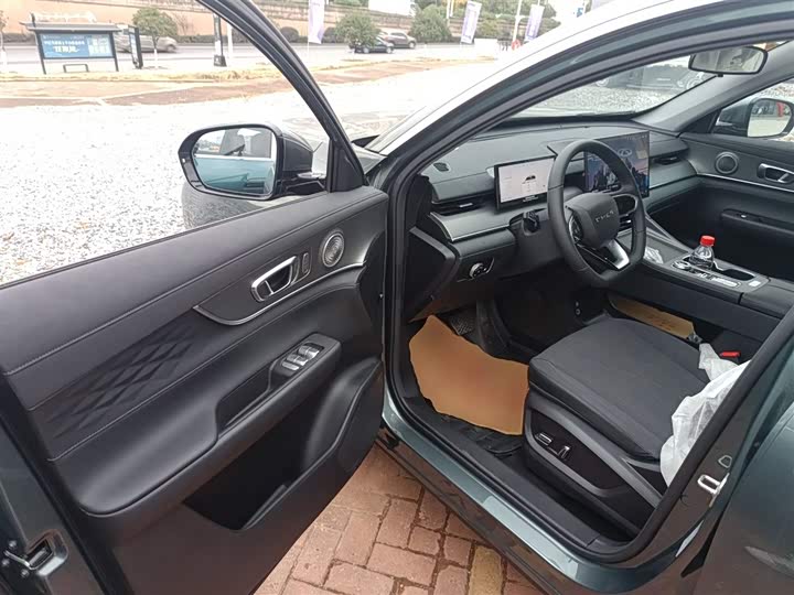 Chery Tiggo 8 Plus C-DM 2025 2025款 1.5T 116km 舒适型 5座