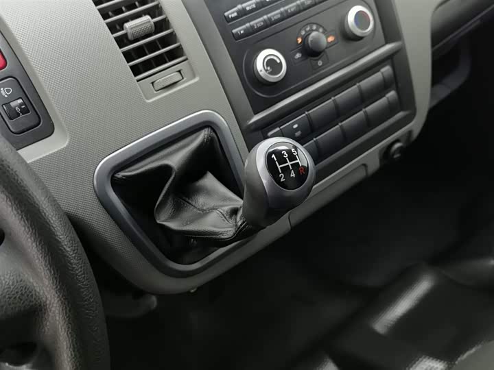 Foton G7 2021 2021款 2.4L汽油商运版短轴平顶2座厢货4K22D4M