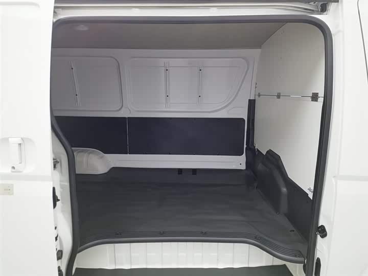 Foton G7 2021 2021款 2.4L汽油商运版短轴平顶2座厢货4K22D4M