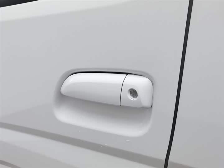 Foton G7 2021 2021款 2.4L汽油商运版短轴平顶2座厢货4K22D4M